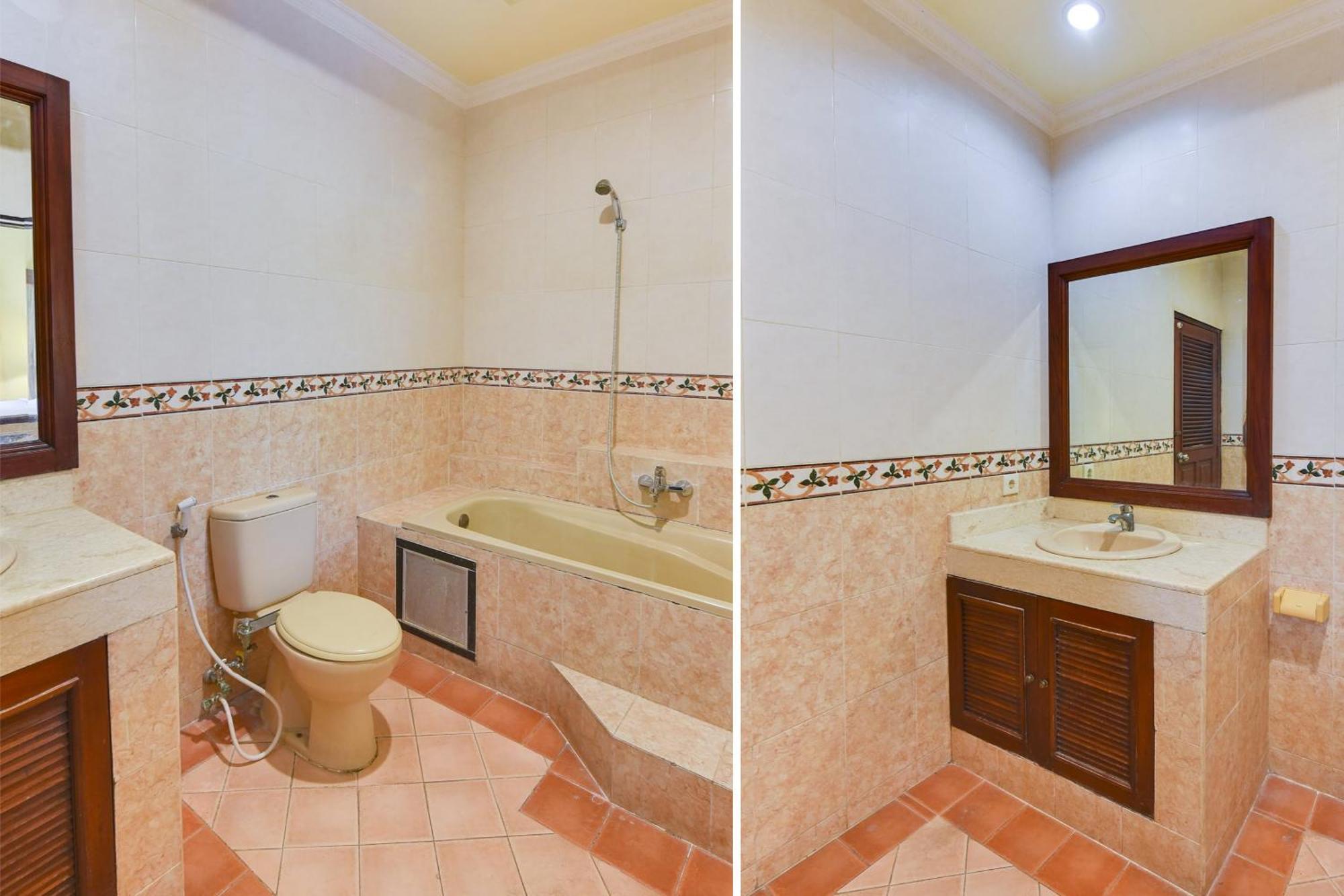 Super Oyo Townhouse Oak Maxi Hotel Legian Kuta  Exterior photo