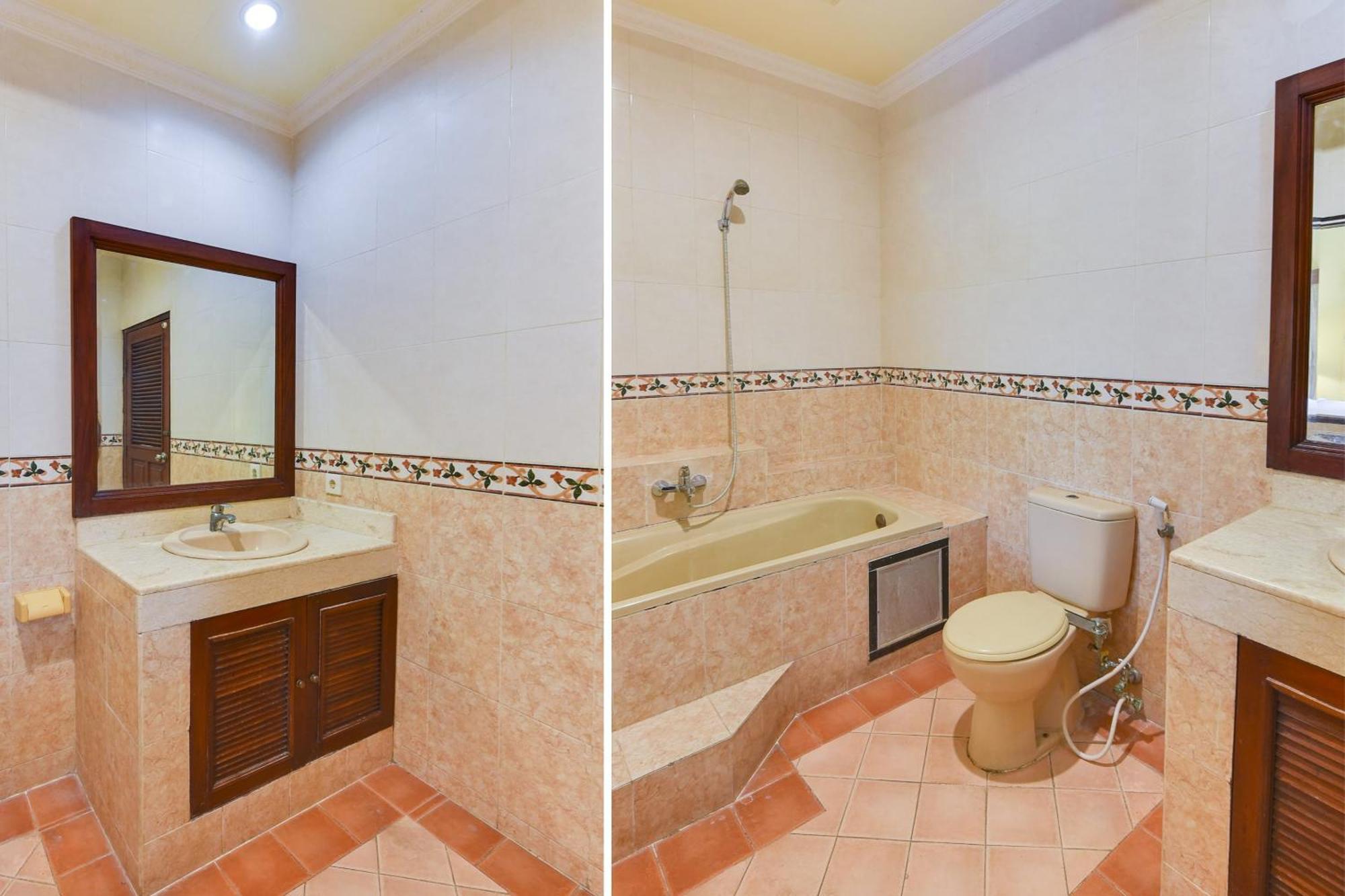 Super Oyo Townhouse Oak Maxi Hotel Legian Kuta  Exterior photo